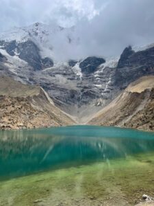 Lake Humantay, Peru www.travelvivir.com